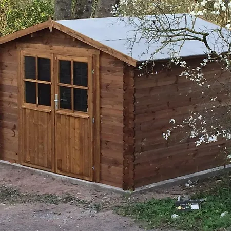 D'hotes La Colombe לינה וארוחת בוקר 3*
